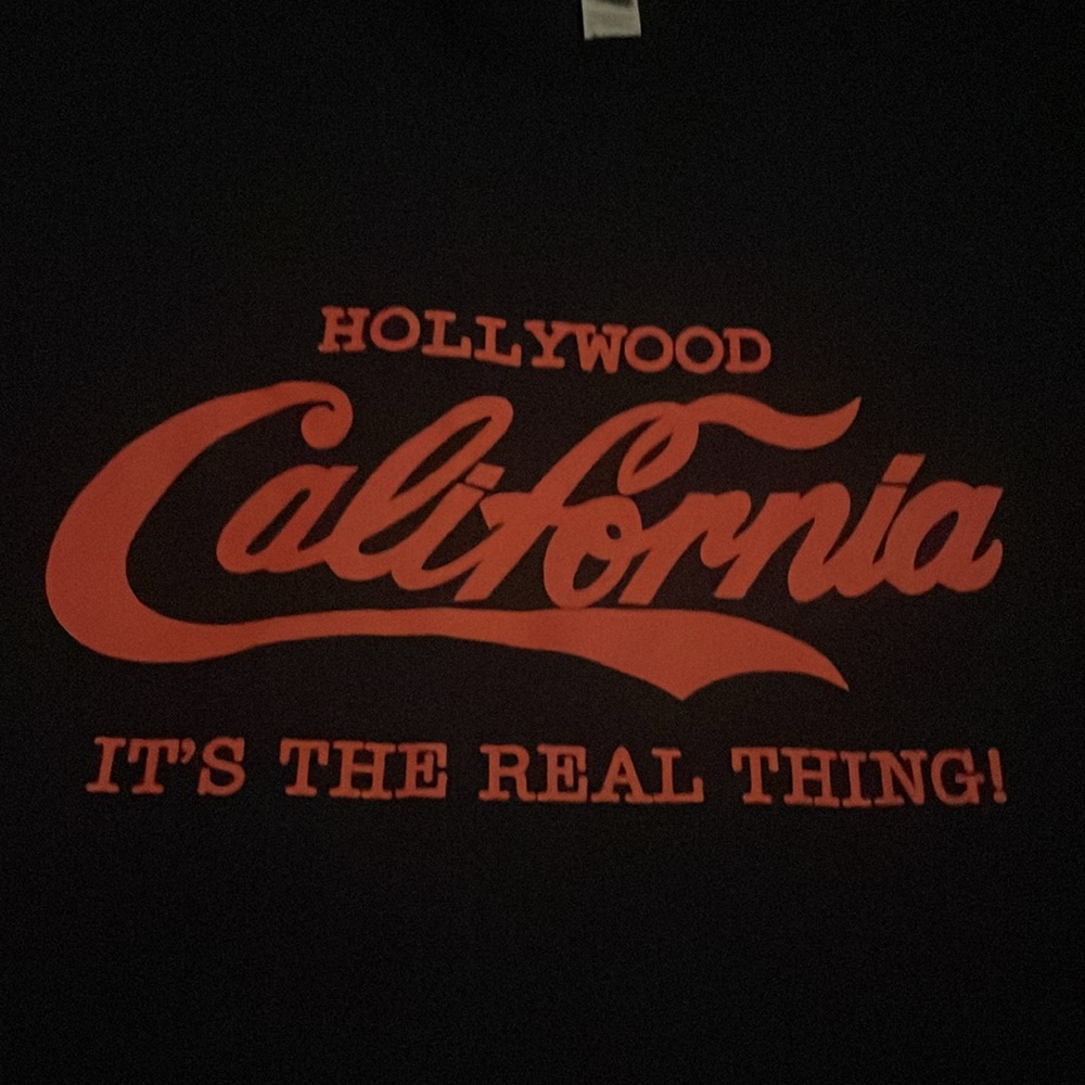 New Coke Cola inspired Hollywood CA Logo Size Medium Unisex T-shirt. - Picture 3 of 6